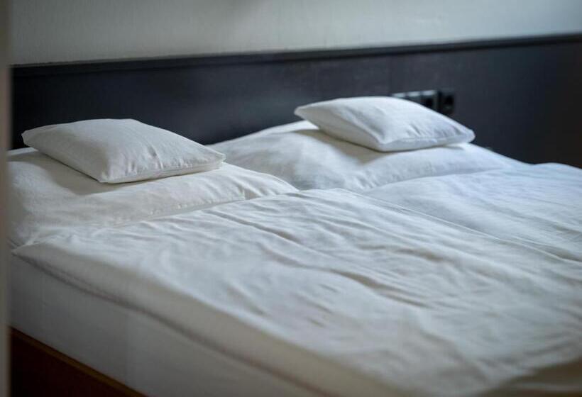 민박 Weingut & Gästezimmer Zillinger