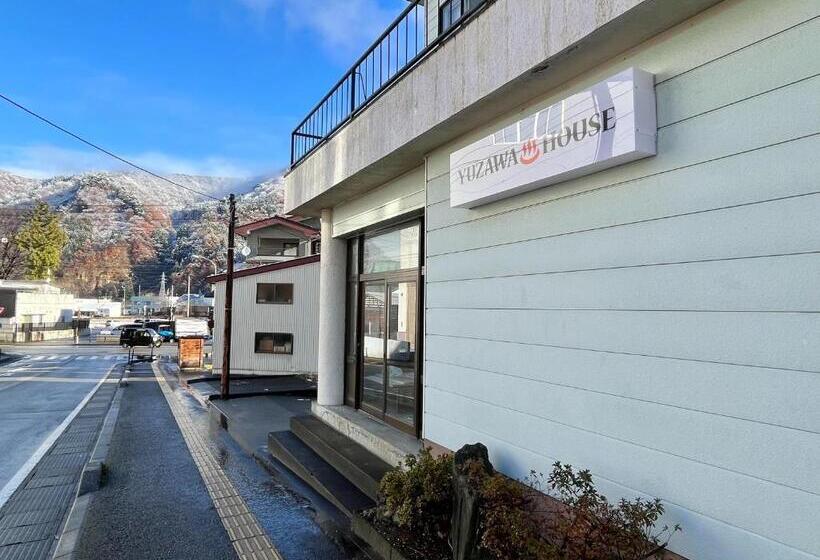 مبيت وإفطار Yuzawa House