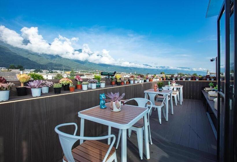 Dali Nurishop Hostel