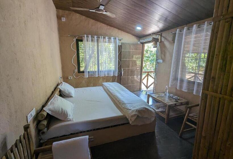 ホテル Athulyam Kanha, Kanha National Park, Mukki Gate