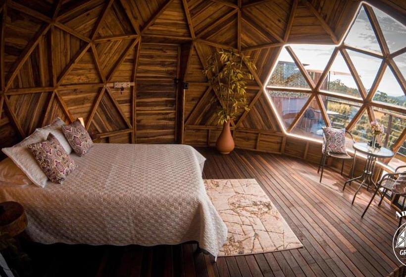 هتل کپسول Greeenlandomesa Amatista