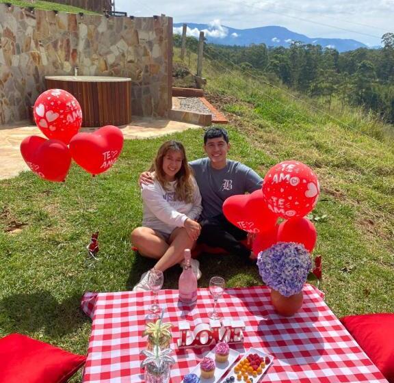 هتل کپسول Greenlandomesa Cuarzo