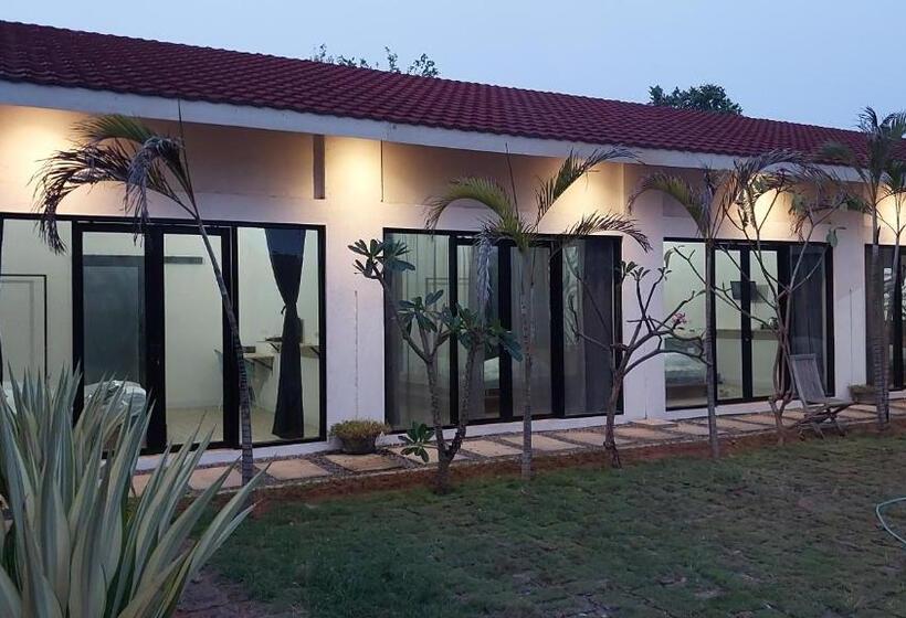 هتل Mercusuar Resort Jepara
