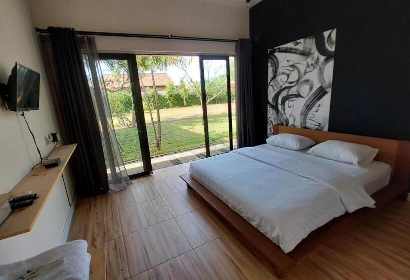 هتل Mercusuar Resort Jepara