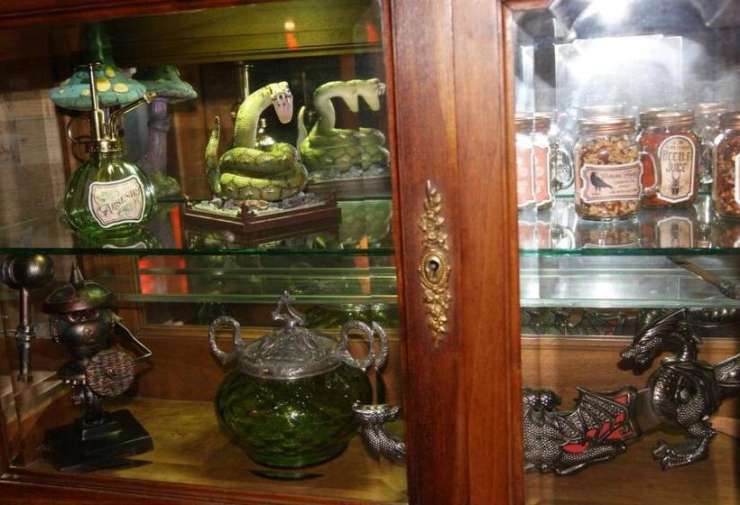 بنسيون La Cabane Magique D Hedwige   Adults Only