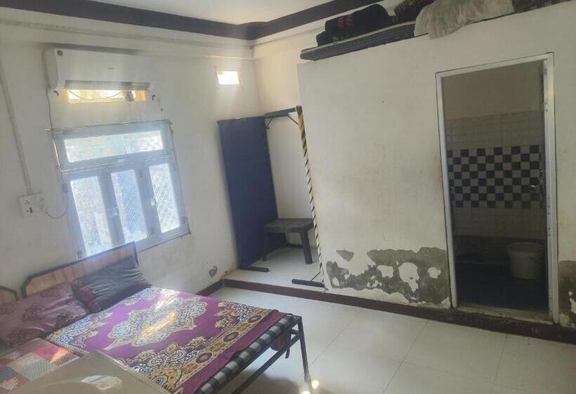 بنسيون Mateshwari Guest House