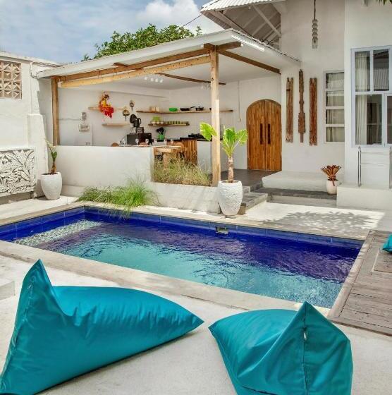 펜션 Nirvana Villa