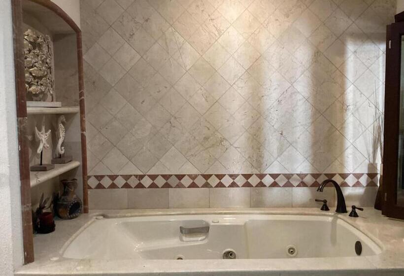 منتجع Spacious 4 Bedroom Condo With Expansive Ocean Views And Luxurous Features   #910 Sonoran Sky   Rp Va
