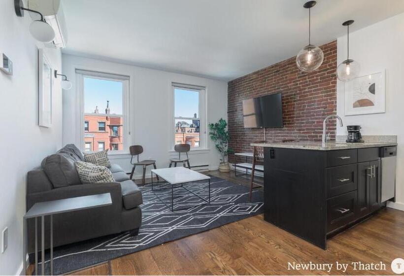 304 Newbury Street By Thatch