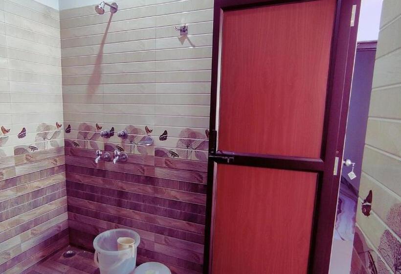 7 Seas By Shrigo Hotels