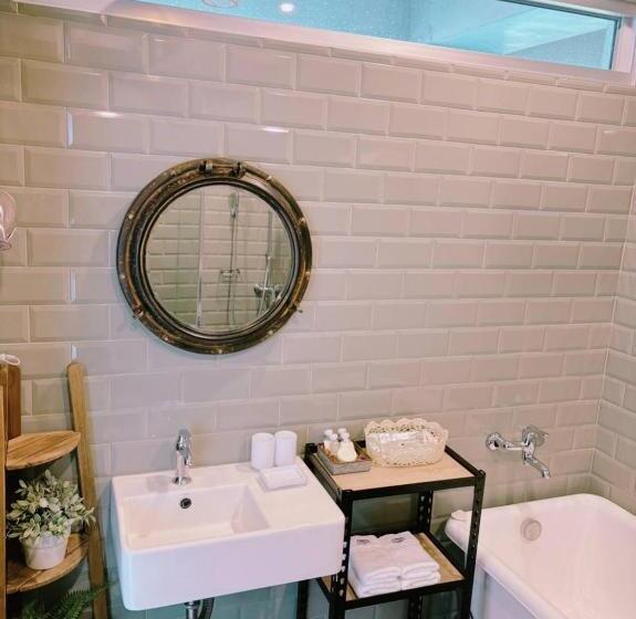 تختخواب و صبحانه Noosa海岸行館