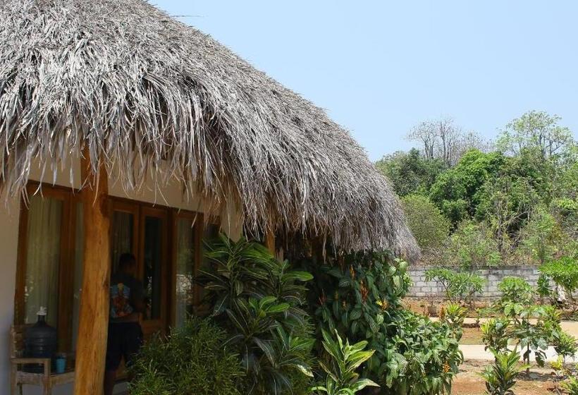 تختخواب و صبحانه Sunset Bungalow