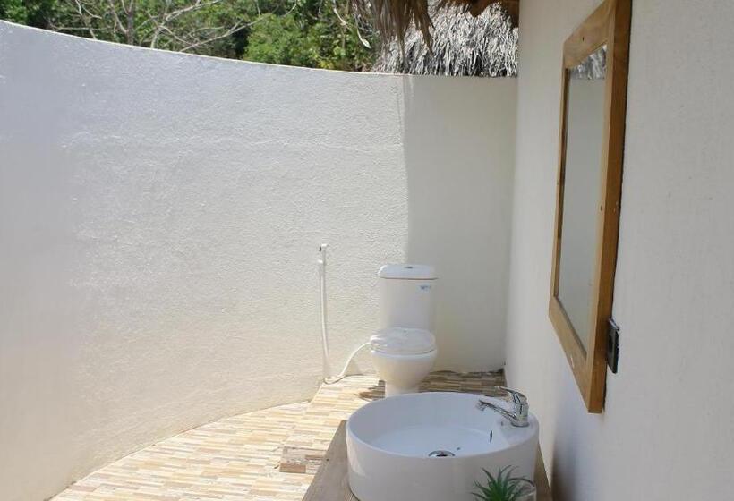 تختخواب و صبحانه Sunset Bungalow