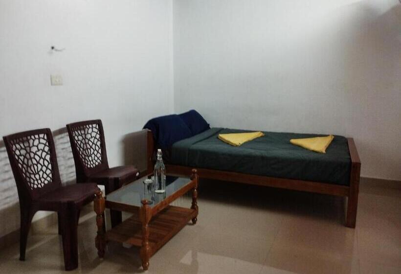 Bed and Breakfast Vayaloramveedu Homestay