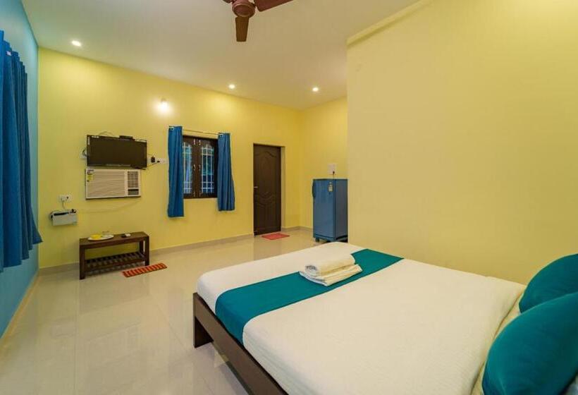 هتل Aashikha Farm House Puducherry