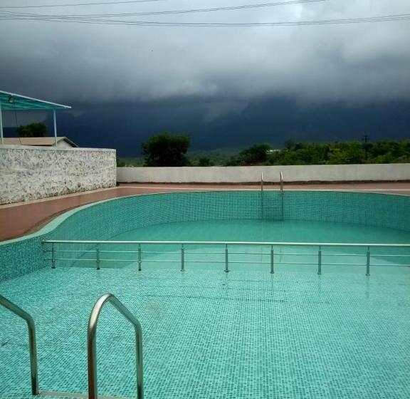 فندق Jambrung Studio Apartments With Common Pool