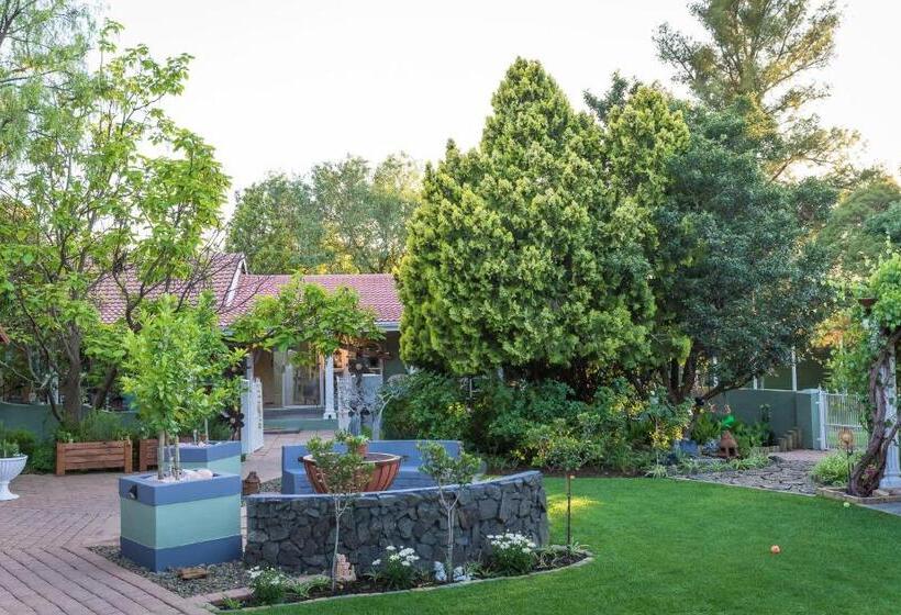 ペンション Gabbys Cottage Guesthouse