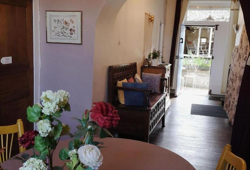 Пансион Guestroom Saint André De Najac, 1 Pièce, 2 Personnes   Fr 1 601 449