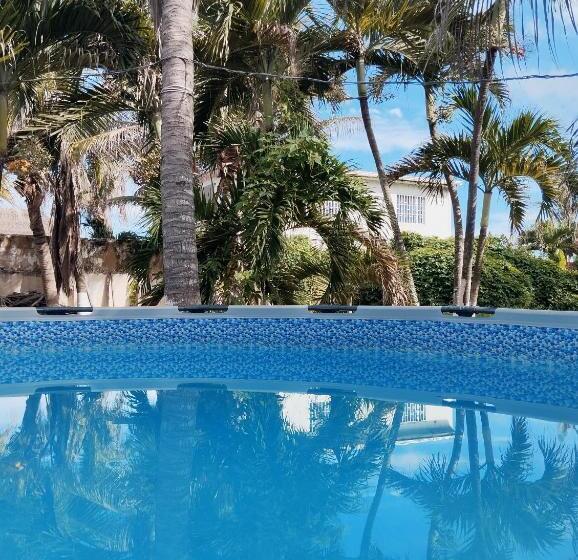 بنسيون Hostal Azul Príncipe