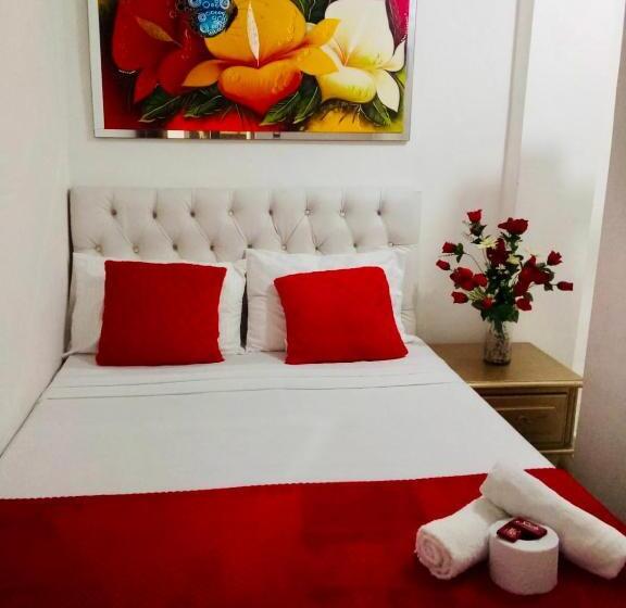 پانسیون Hostal De La 8