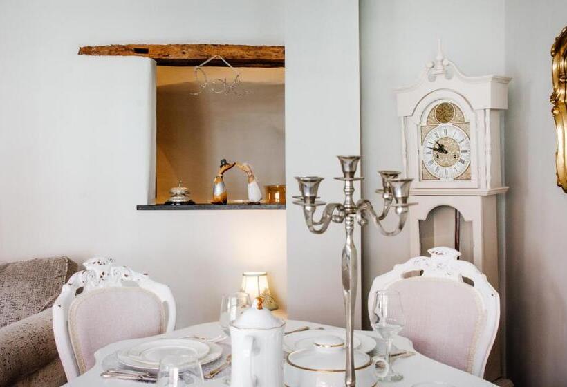 بنسيون Whispering Place In The Heart Of Bewdley