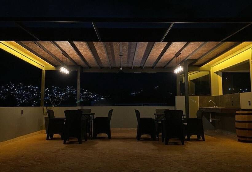 Quieto Hotel Suites