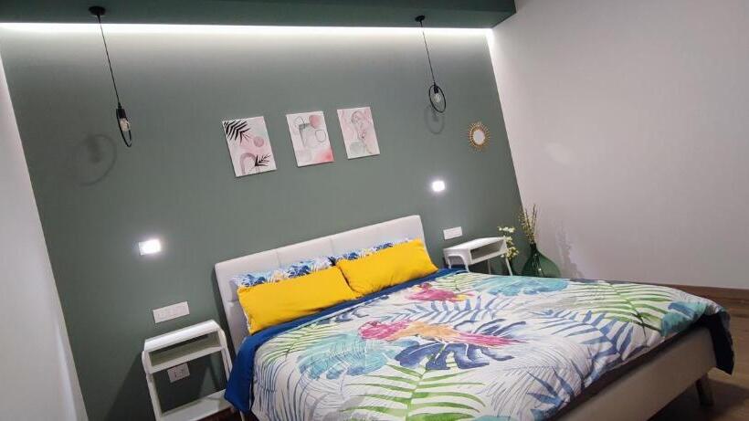 مبيت وإفطار La Porta Verde 8