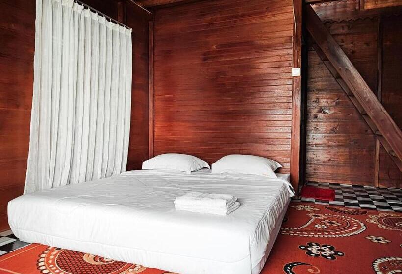 فندق Arafah Resort @ Danau Kerinci Jambi Redpartner