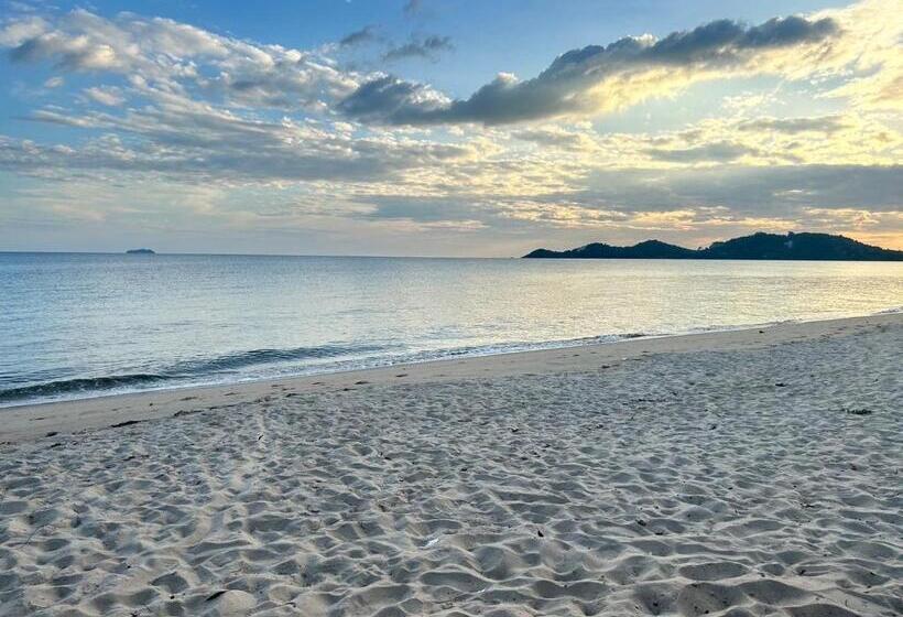 호텔 Creamii Cafe Beach Rayong