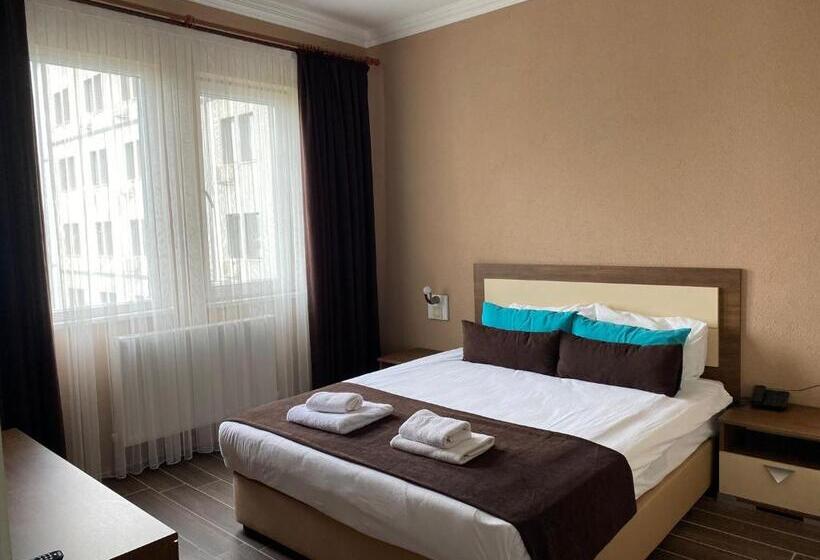 هتل Kumru Suites