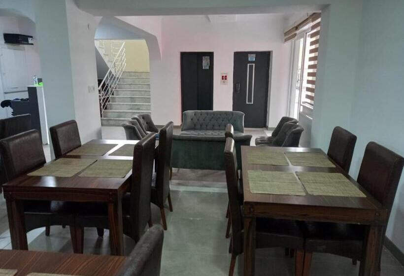 هتل Kumru Suites