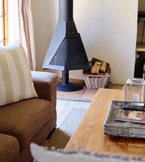 فندق Netherwood Farm