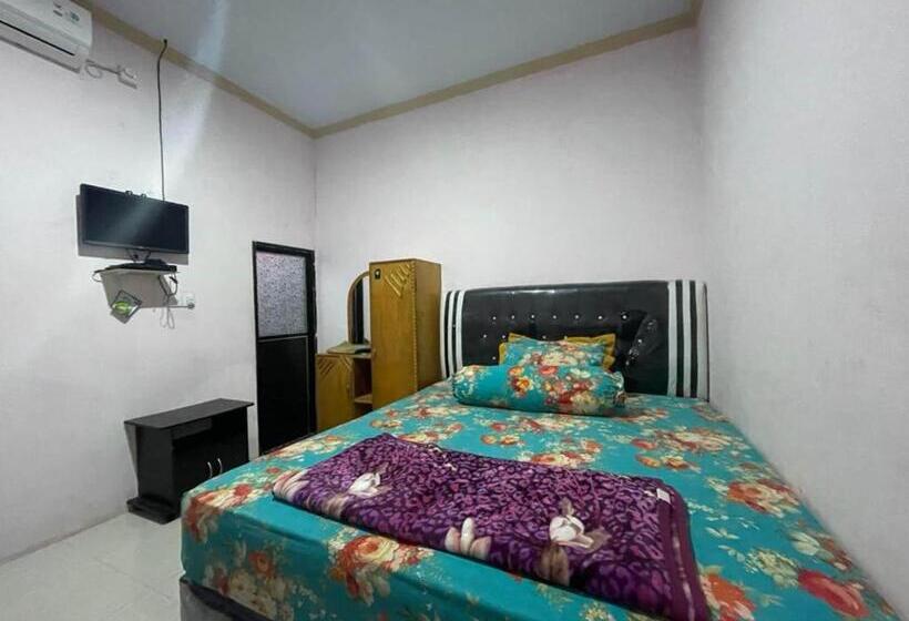 هتل Oyo 93308 Lima Saudara Syariah