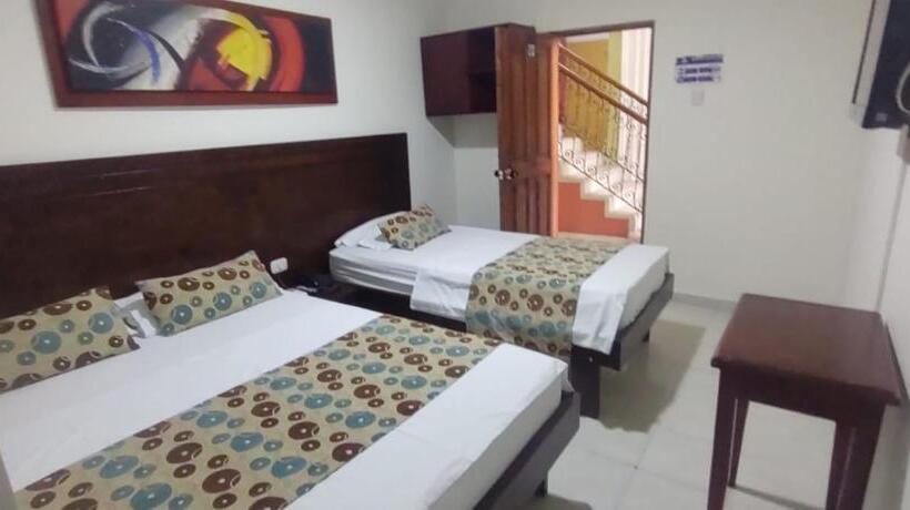בית מלון כפרי Paseo Colon Inn