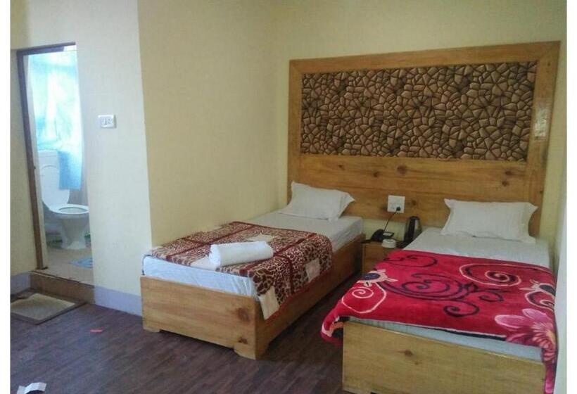 호텔 Shillong Palace Inn