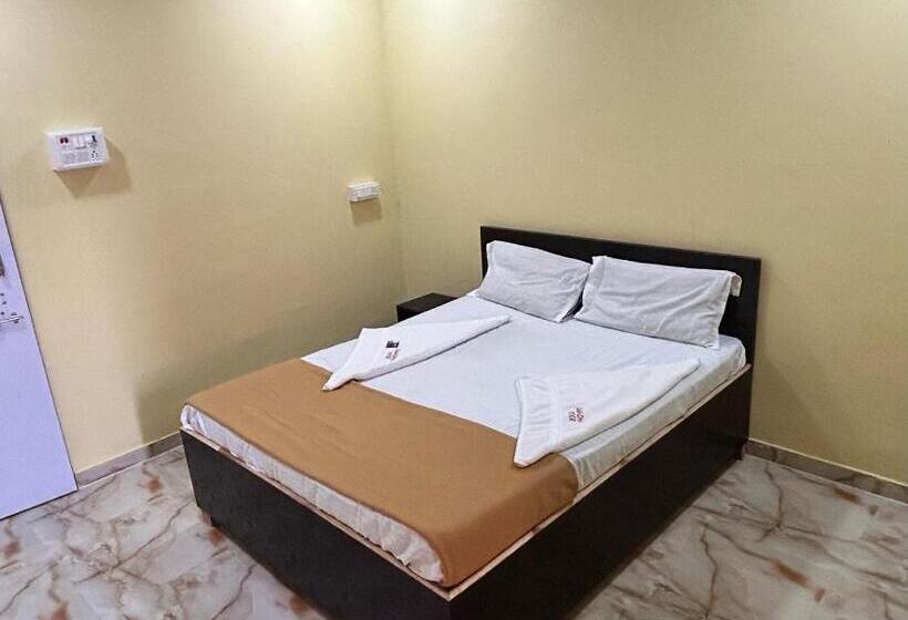 בית מלון כפרי Spot On Samadhan Lodging & Boarding