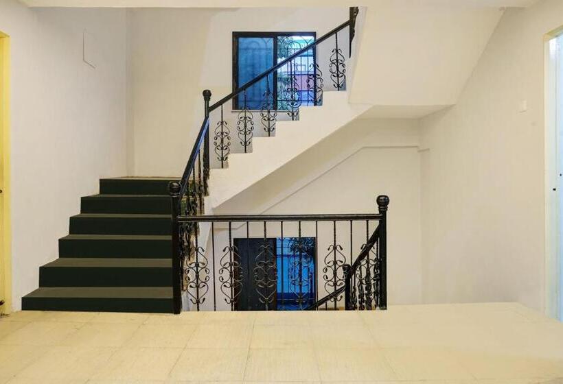 Oyo Hotel Paradise