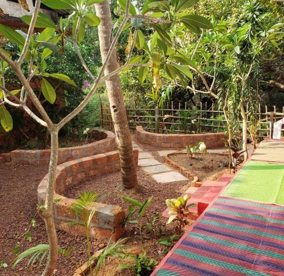 بنسيون Adi Shakti Guesthouse And Shala