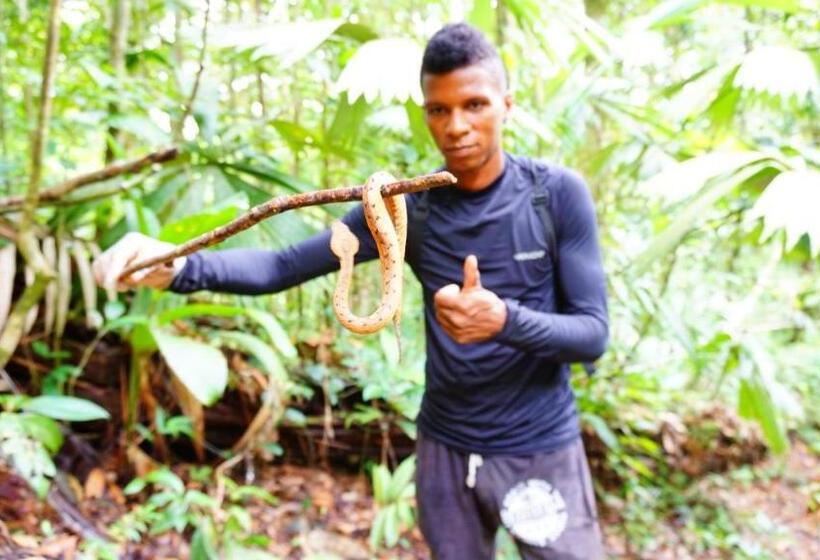 هاستل Hostal Herping Bahia Solano Tour