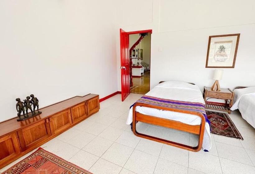 تختخواب و صبحانه Finca Hotel Hacienda Bruselas