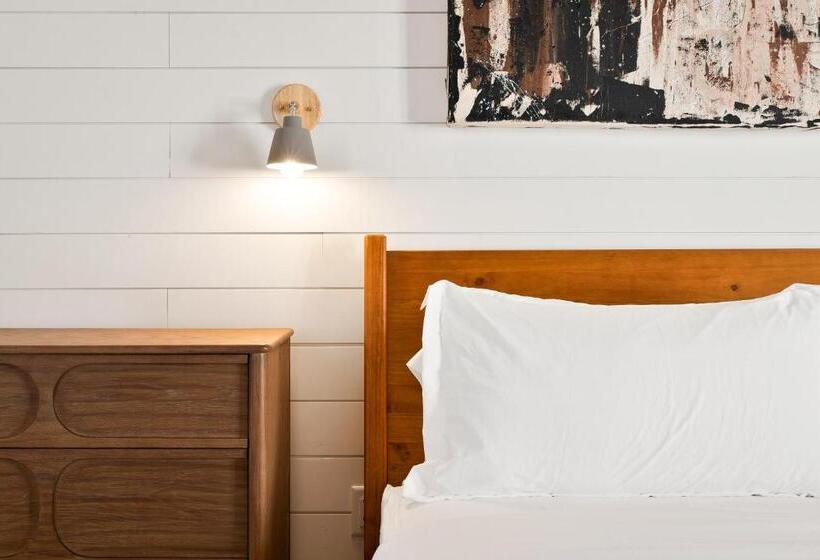 هتل Boutique Room Steps From Downtown Mall Rose Jean   Room 4