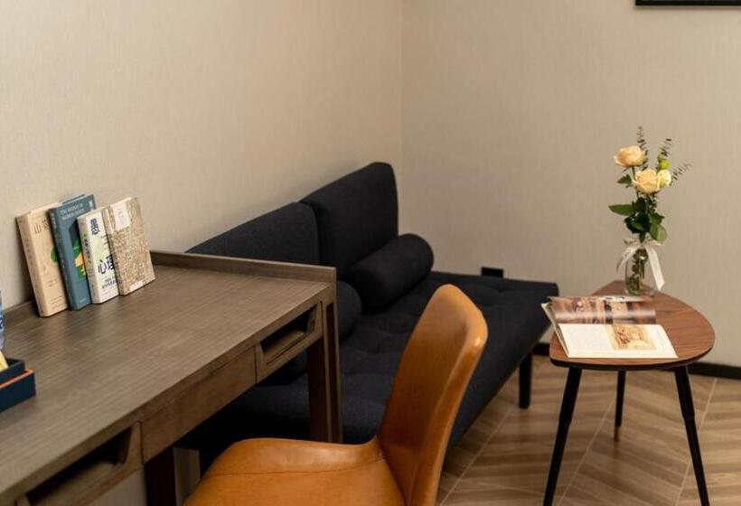 فندق Foshan Lushan