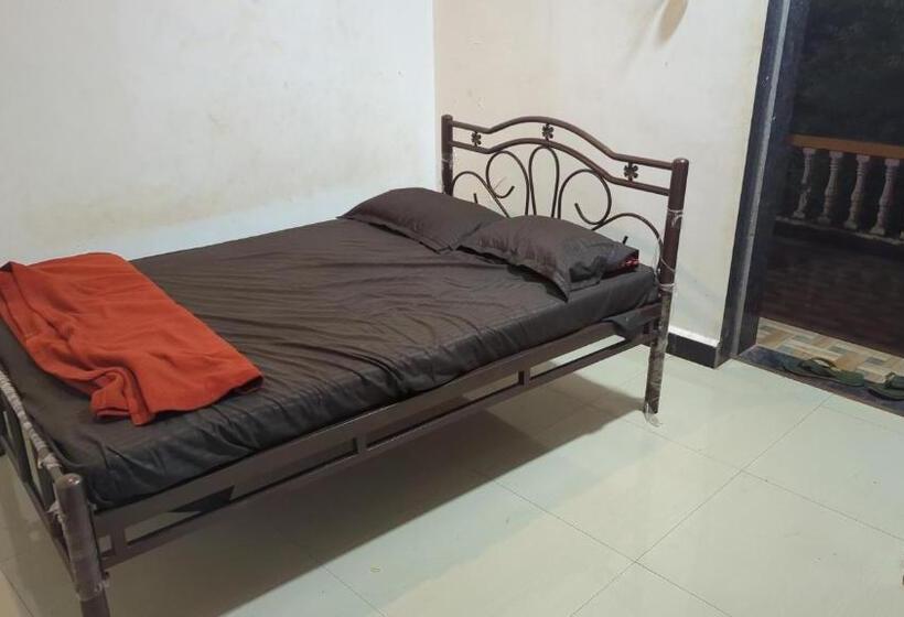 فندق Gurukrupa Restaurant And Lodging