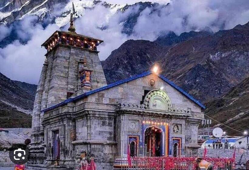 호텔 Kedarnath Prithvi Yatra