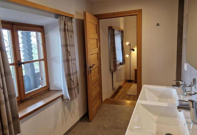 Отель Landgasthof Alter Wirt