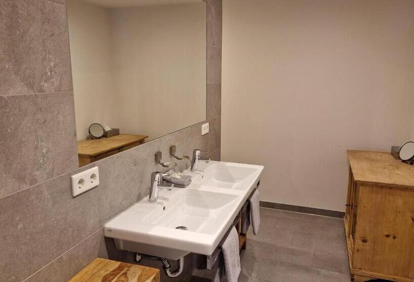 Отель Landgasthof Alter Wirt