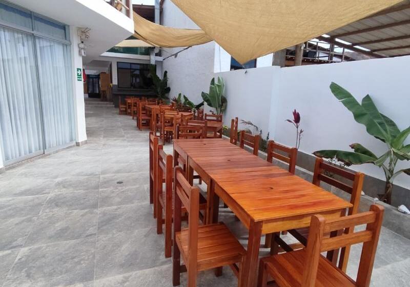 Отель Las Fragatas Casa