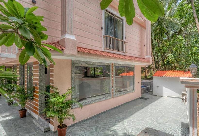هتل Maurya Residency