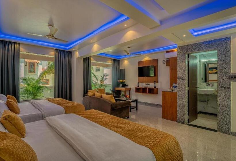 هتل Maurya Residency
