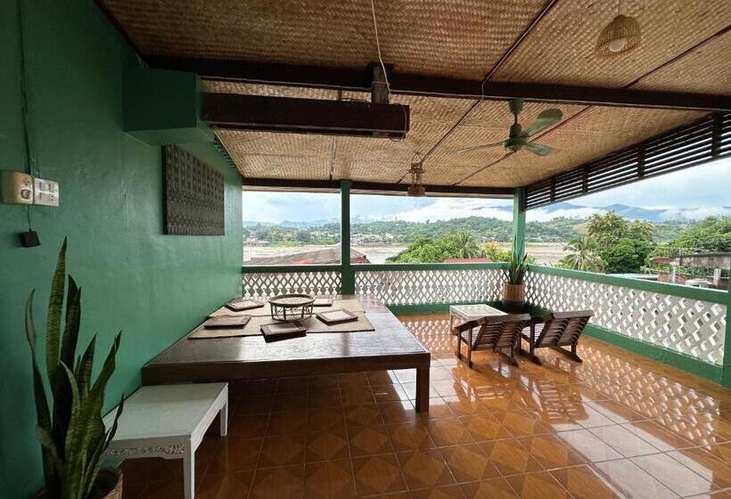 هتل Thadan Guest House